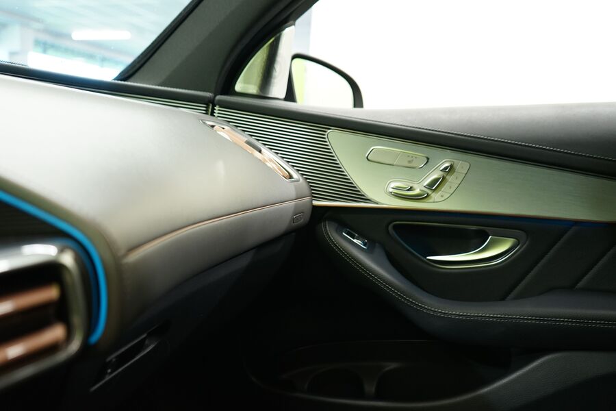 Mercedes-Benz EQC vaihtoauto