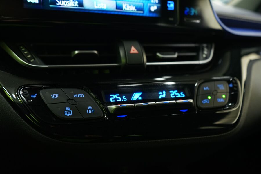 Toyota C-HR vaihtoauto