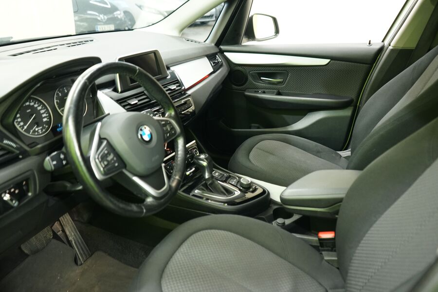 BMW 216 vaihtoauto