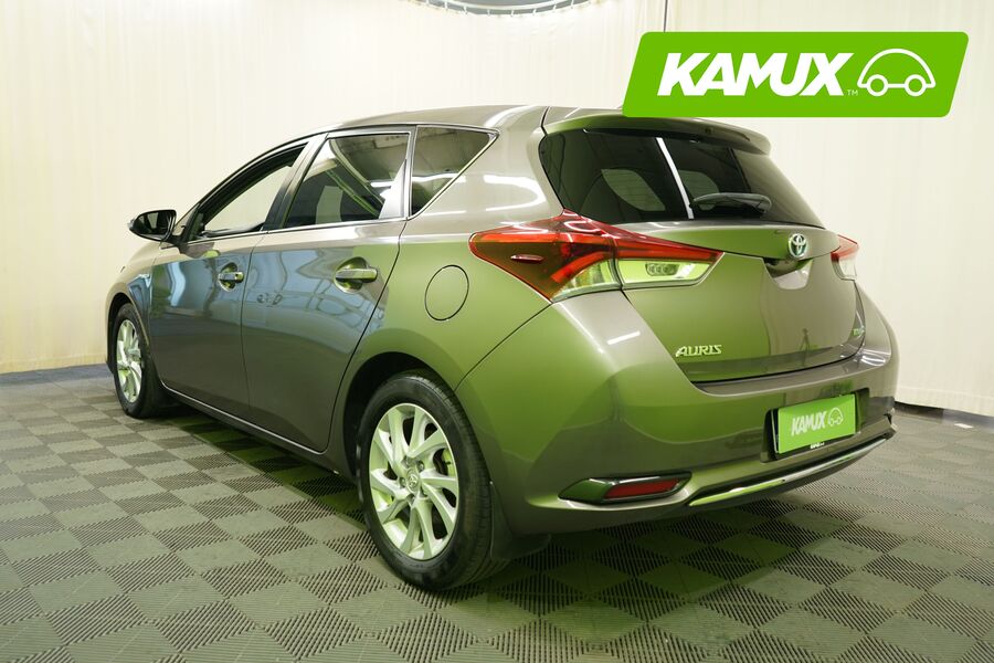 Toyota Auris vaihtoauto