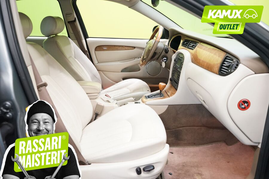 Jaguar X-Type vaihtoauto