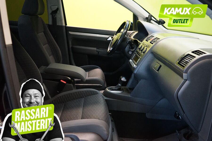 Volkswagen Touran vaihtoauto