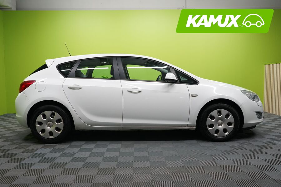 Opel Astra vaihtoauto