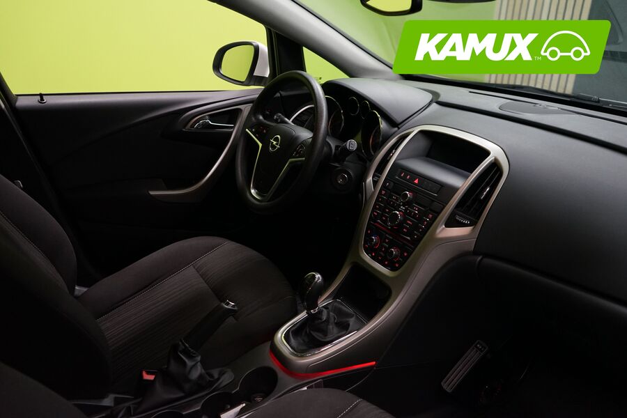 Opel Astra vaihtoauto