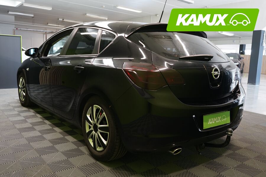 Opel Astra vaihtoauto