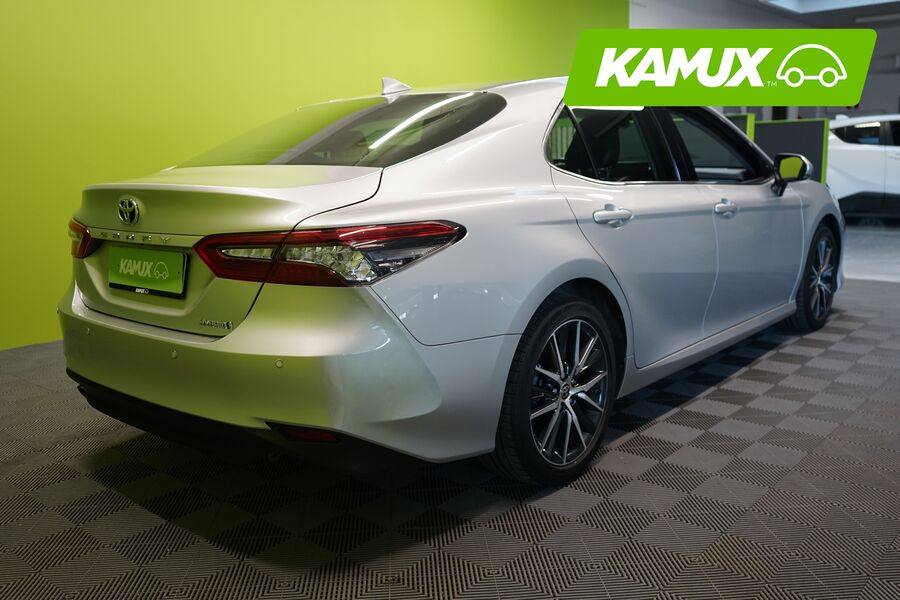 Toyota Camry vaihtoauto