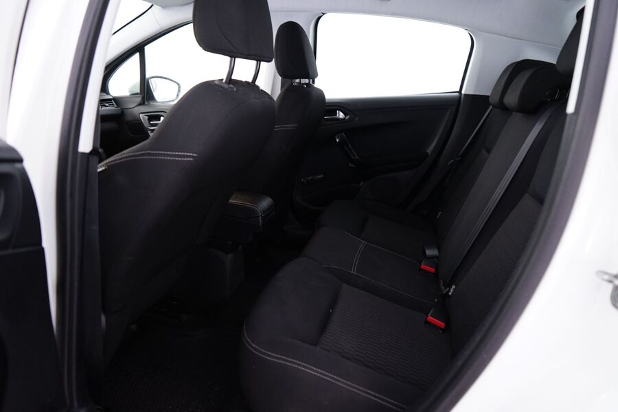 Peugeot 208 vaihtoauto