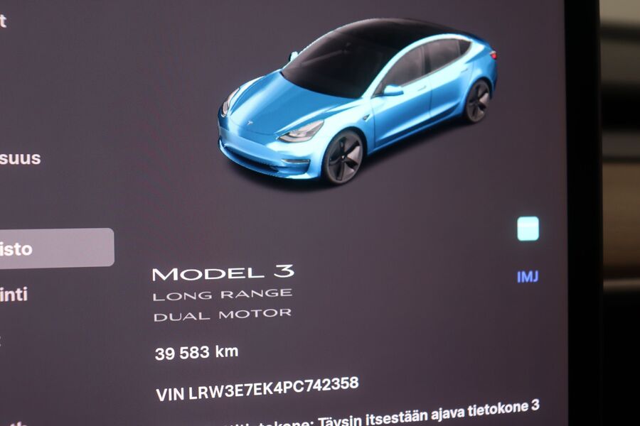 Tesla Model 3 vaihtoauto