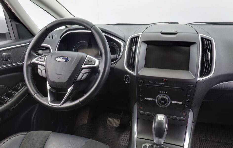 Ford S-MAX vaihtoauto