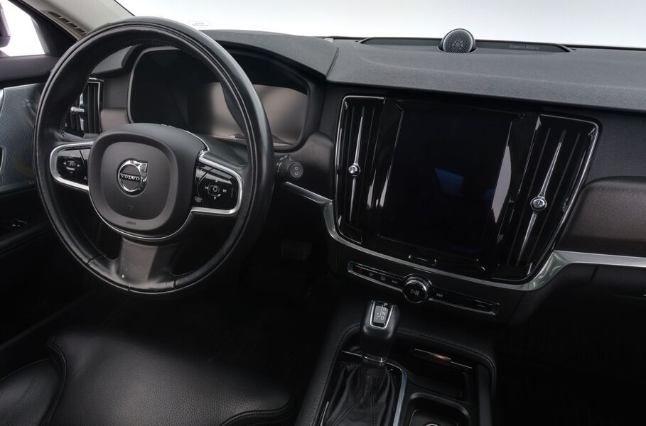 Volvo V90 Cross Country vaihtoauto