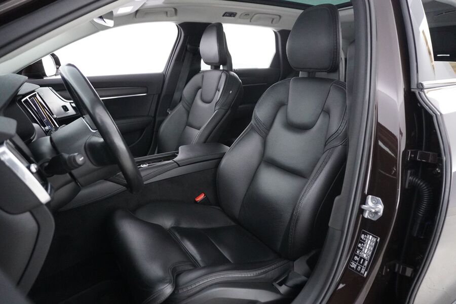 Volvo V90 Cross Country vaihtoauto