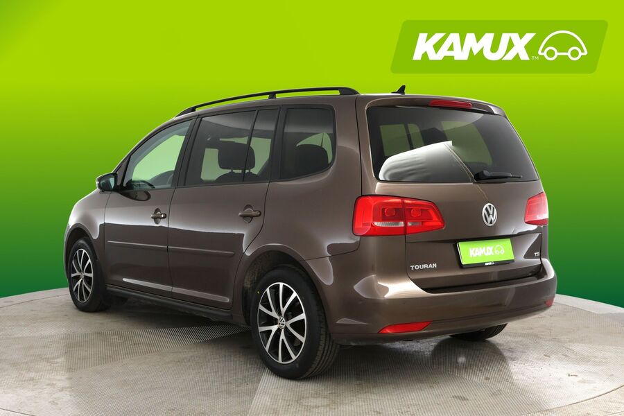 Volkswagen Touran vaihtoauto