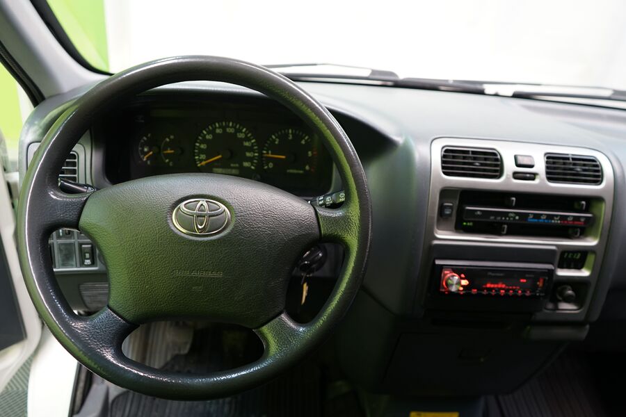 Toyota Hiace vaihtoauto