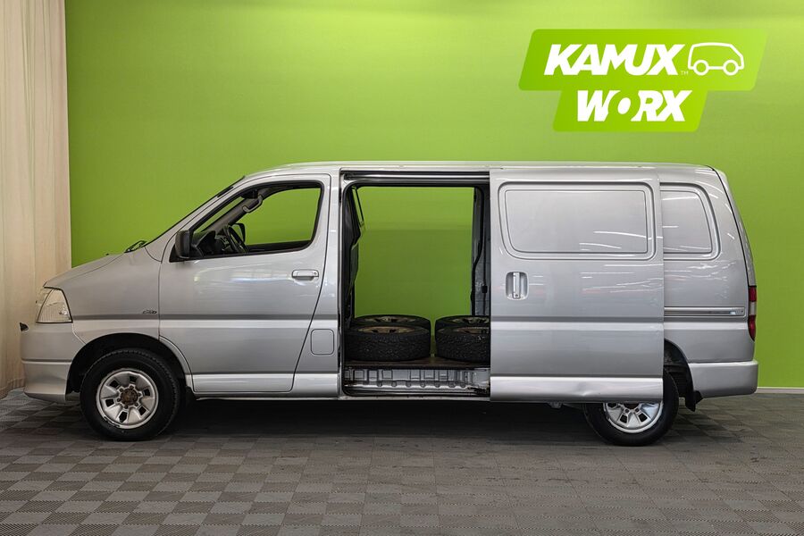 Toyota Hiace vaihtoauto