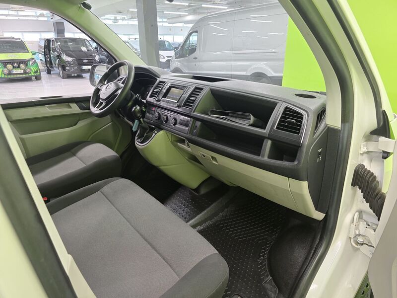 Volkswagen Transporter vaihtoauto