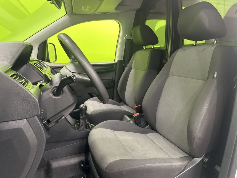 Volkswagen Caddy Maxi vaihtoauto