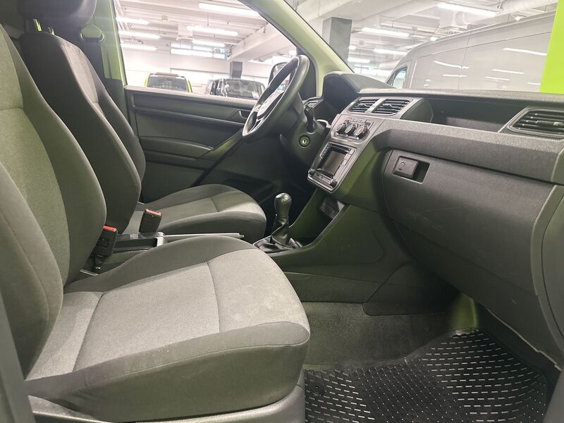 Volkswagen Caddy Maxi vaihtoauto