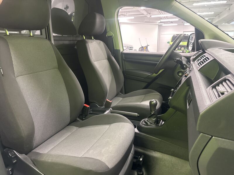 Volkswagen Caddy Maxi vaihtoauto