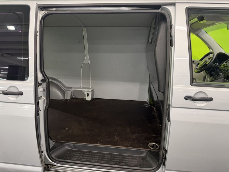 Volkswagen Transporter vaihtoauto