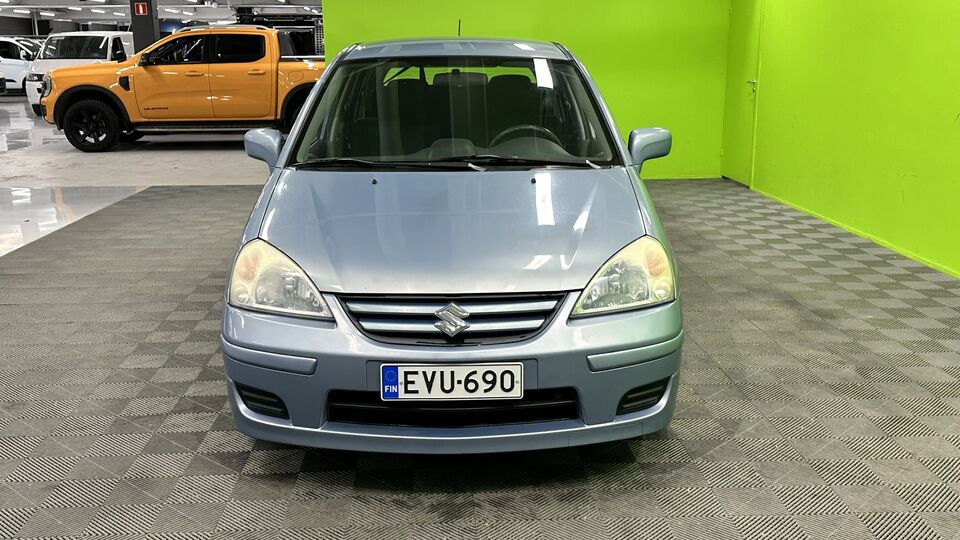 Suzuki Liana vaihtoauto