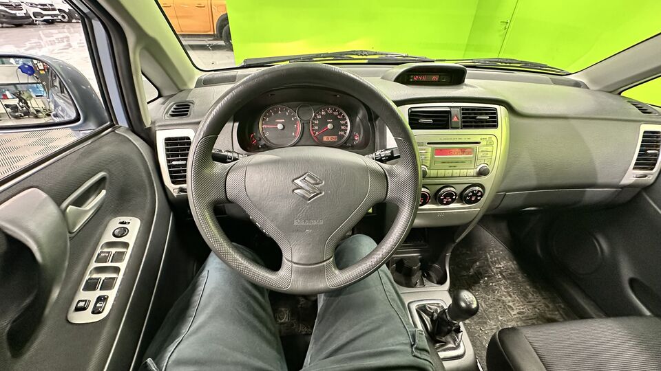 Suzuki Liana vaihtoauto