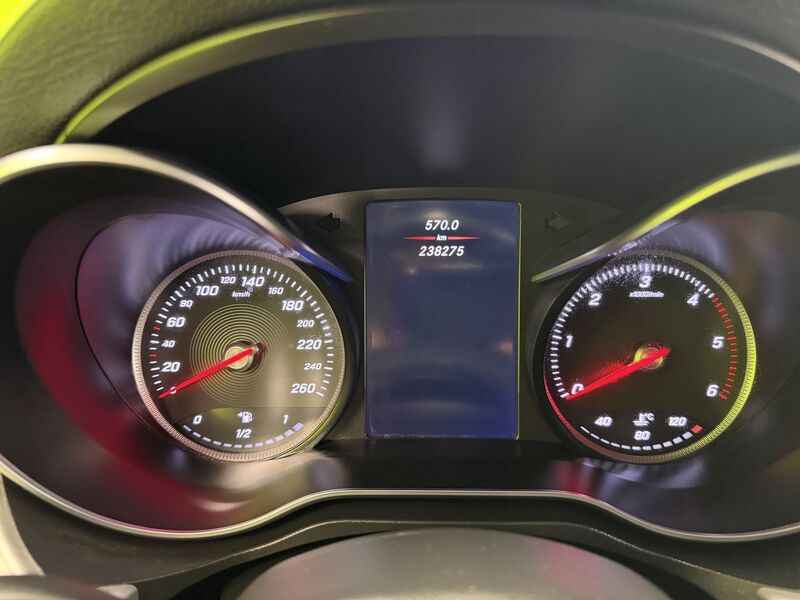 Mercedes-Benz X vaihtoauto