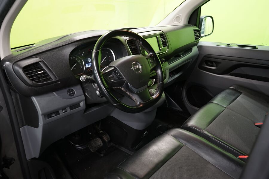 Opel Vivaro vaihtoauto