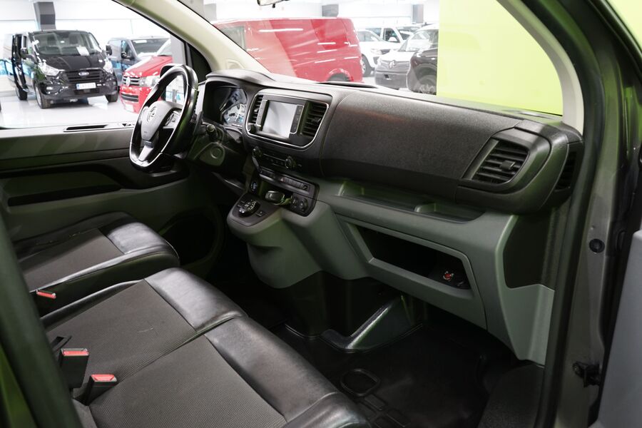 Opel Vivaro vaihtoauto