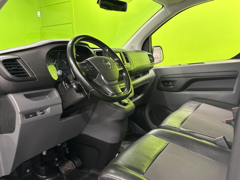 Opel Vivaro vaihtoauto