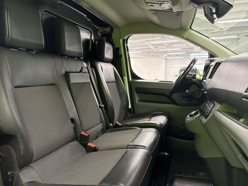 Opel Vivaro vaihtoauto