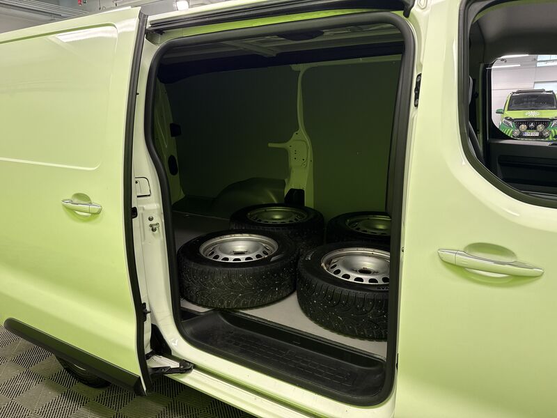 Opel Vivaro vaihtoauto