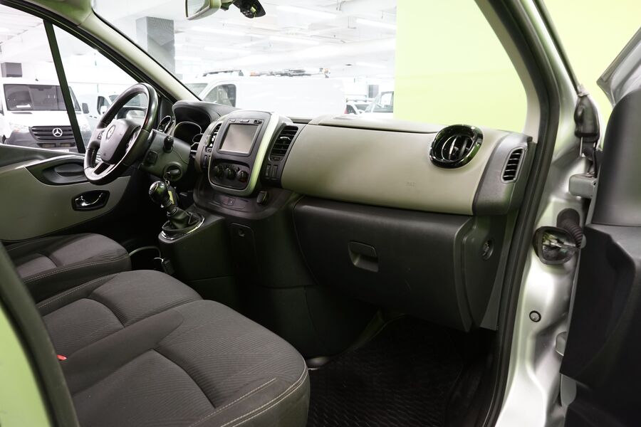 Renault Trafic vaihtoauto