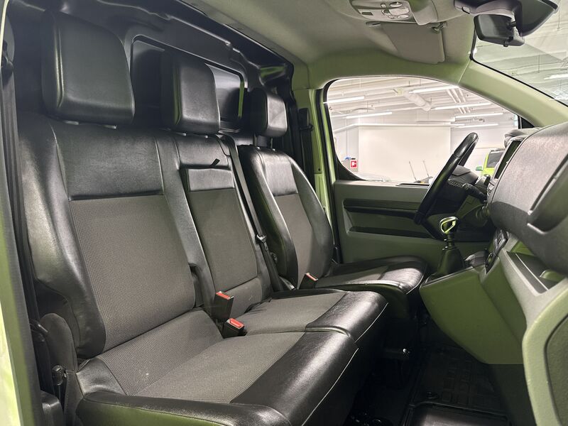 Opel Vivaro vaihtoauto