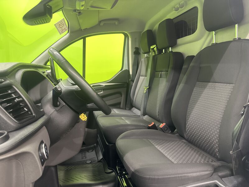 Ford Transit Custom vaihtoauto