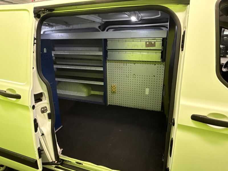 Ford Transit Custom vaihtoauto