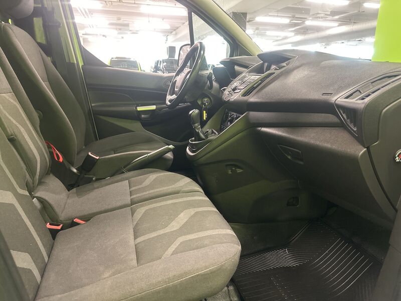 Ford Transit Connect vaihtoauto