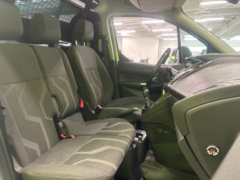 Ford Transit Connect vaihtoauto