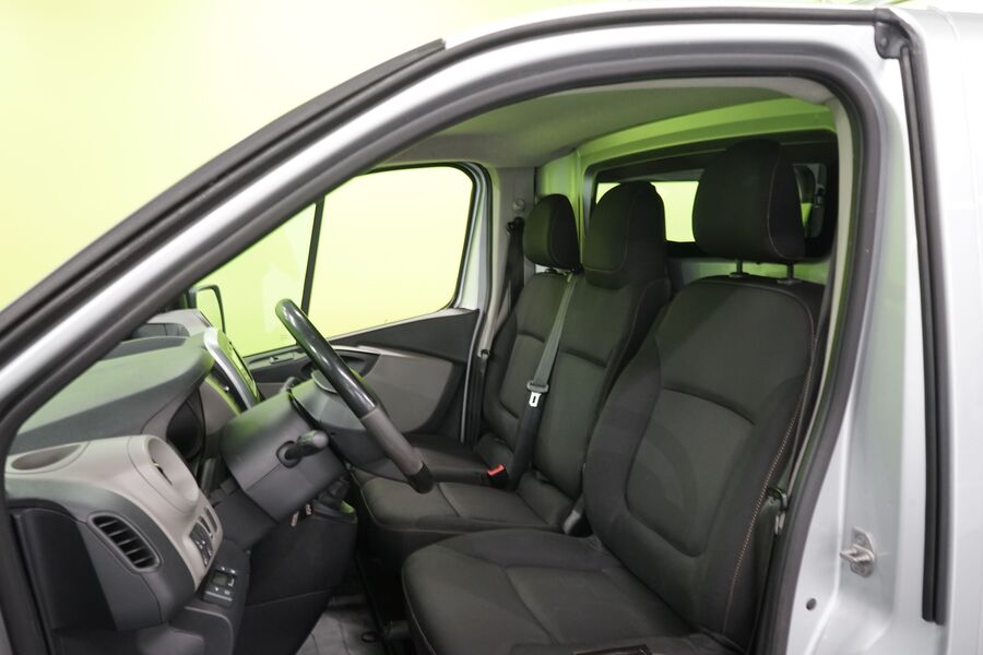 Renault Trafic vaihtoauto