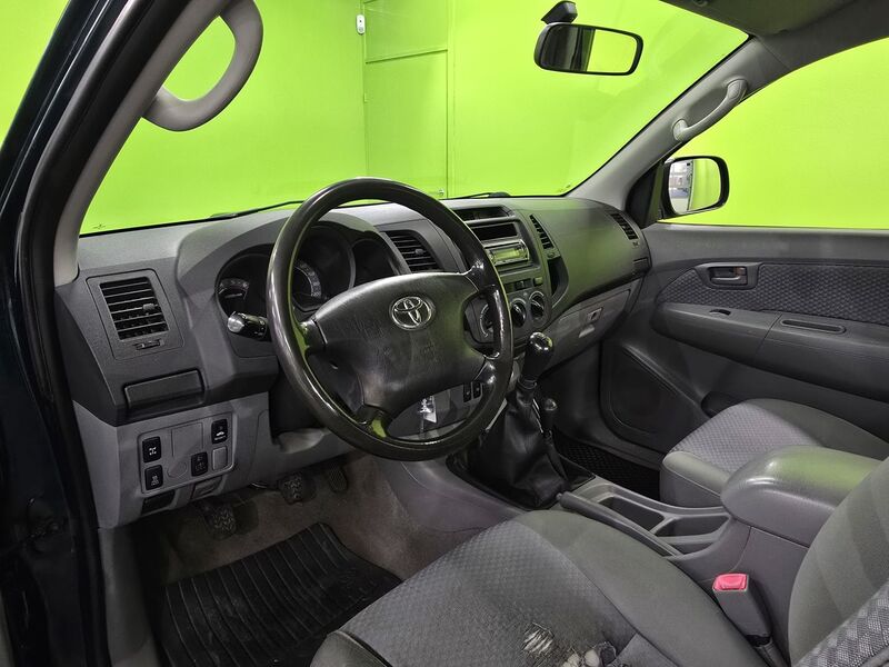 Toyota Hilux vaihtoauto