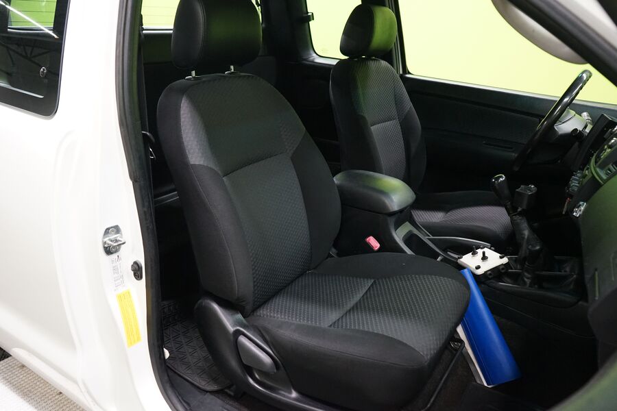 Toyota Hilux vaihtoauto