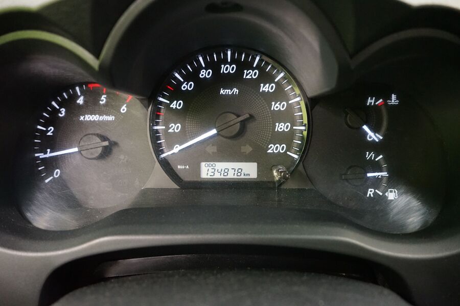 Toyota Hilux vaihtoauto