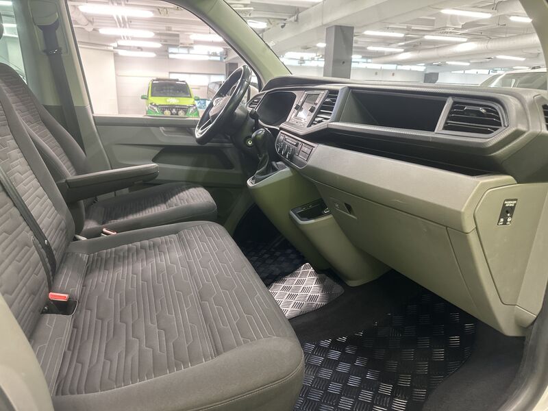 Volkswagen Caravelle vaihtoauto