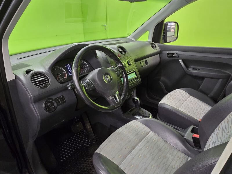 Volkswagen Caddy Maxi vaihtoauto