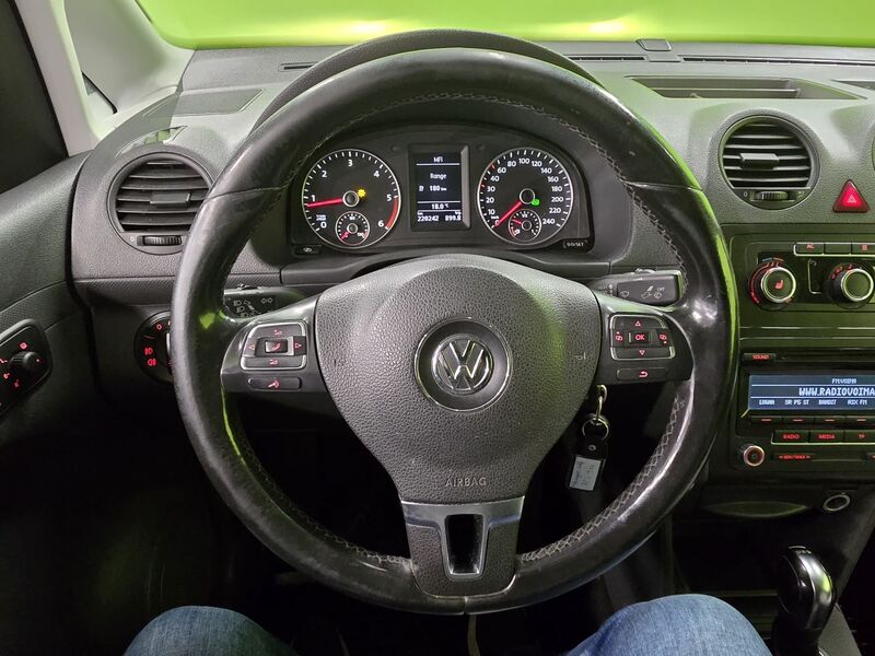 Volkswagen Caddy Maxi vaihtoauto