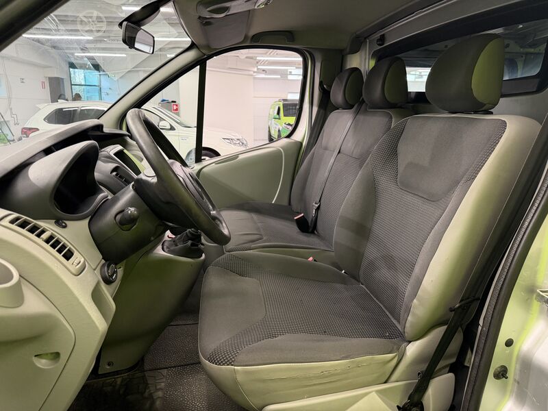 Opel Vivaro vaihtoauto