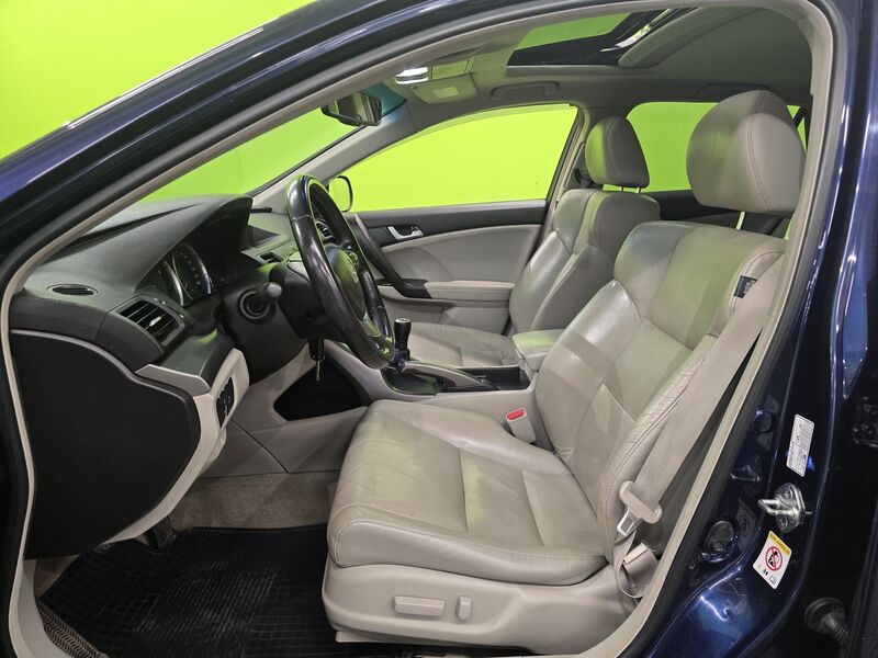 Honda Accord vaihtoauto