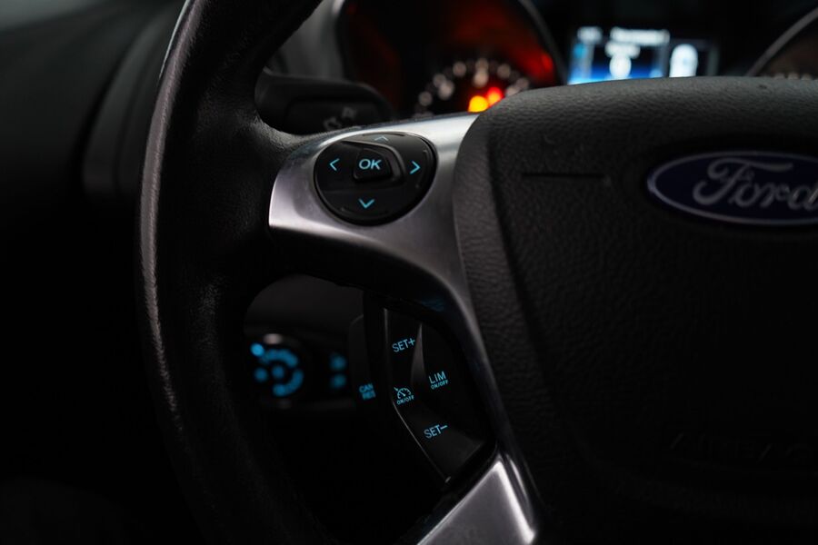 Ford Grand Tourneo Connect vaihtoauto