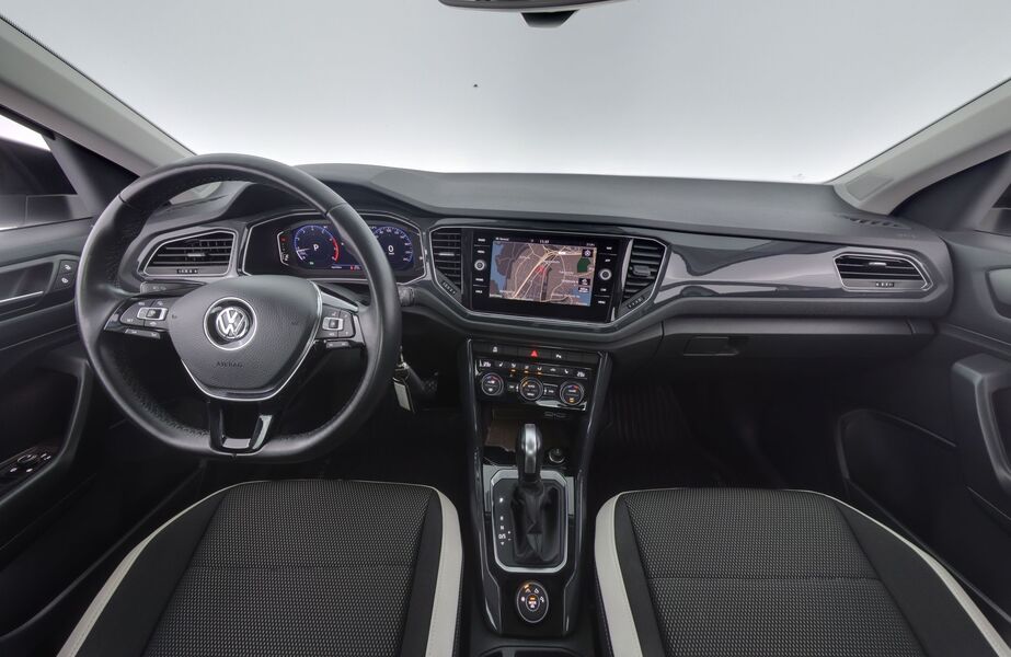 Volkswagen T-Roc vaihtoauto