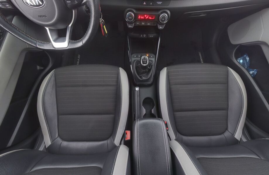 Kia Stonic vaihtoauto