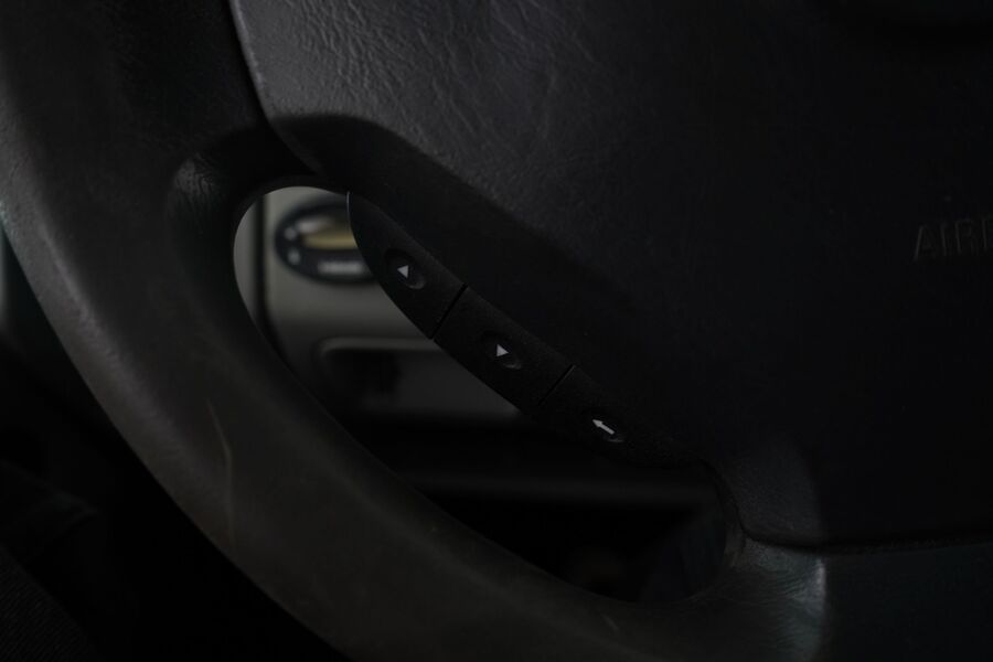 Opel Vivaro vaihtoauto